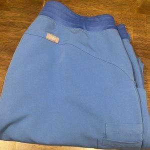 Figs Kade Cargo Scrub Pants